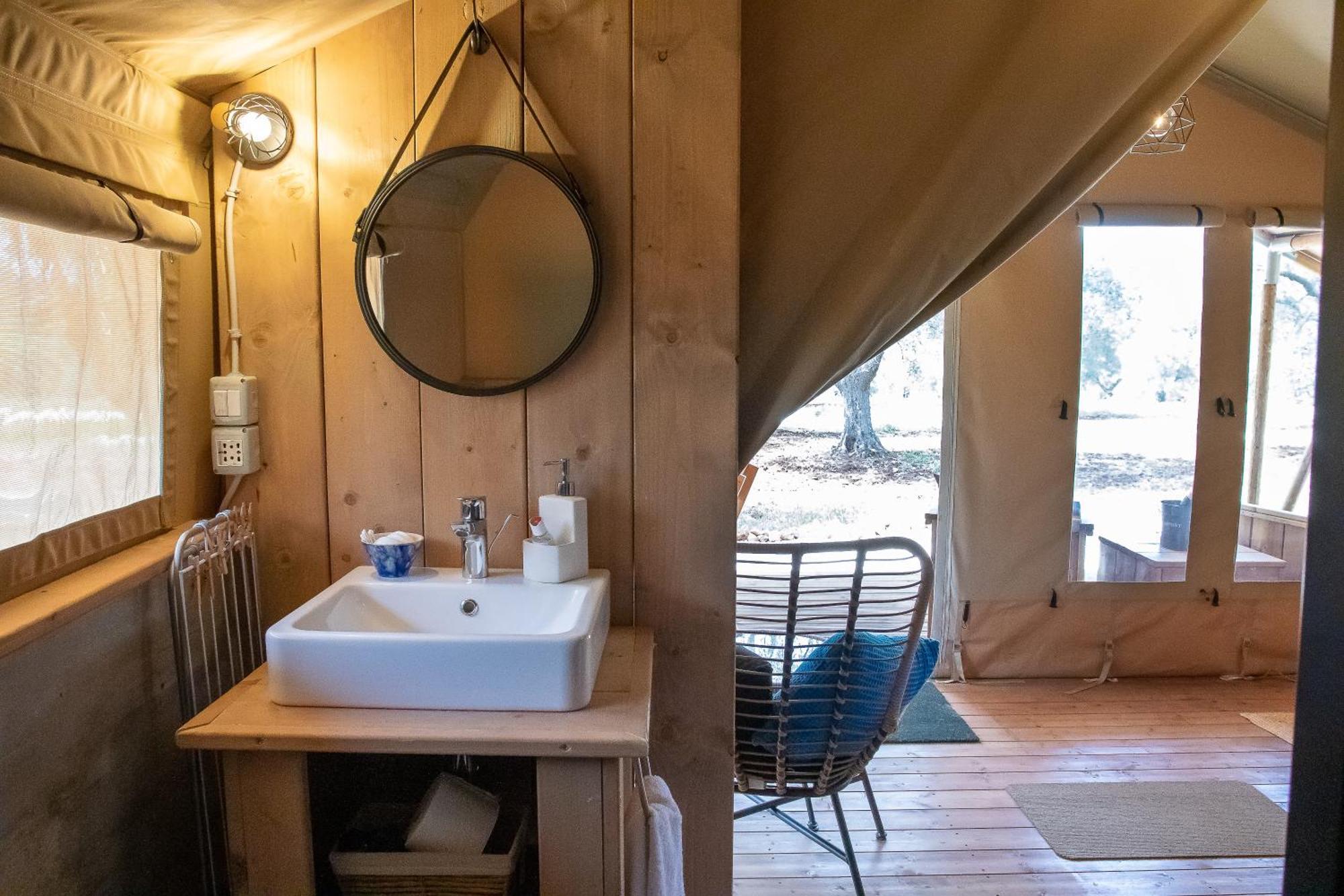 فندق Domus Olea Glamping سيغلي ميسابيكا المظهر الخارجي الصورة
